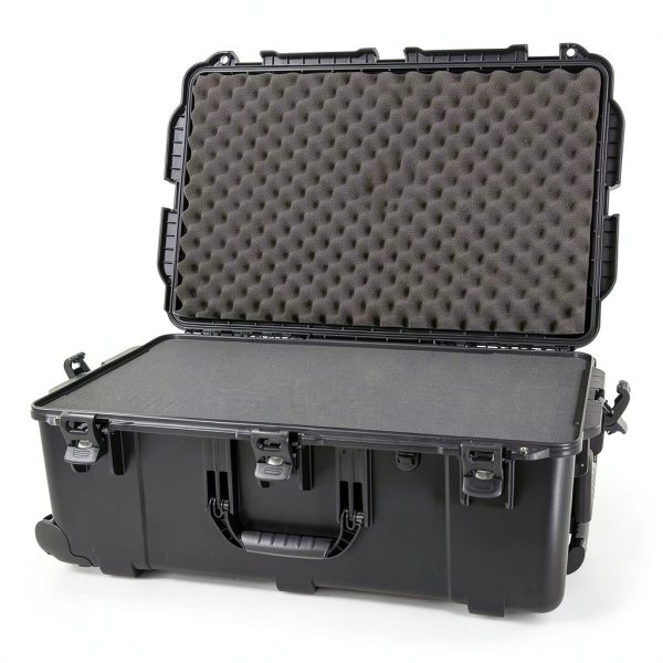 NANUK 963 Waterproof Wheeled Hard Case Professional-6